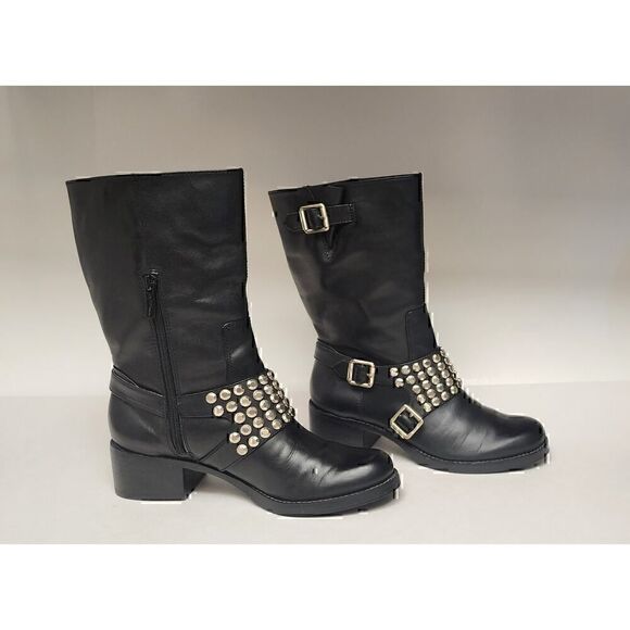 BCBGeneration BC-Halen Black Leather Studded Buckle Boots

7B/37 - Picture 8 of 14